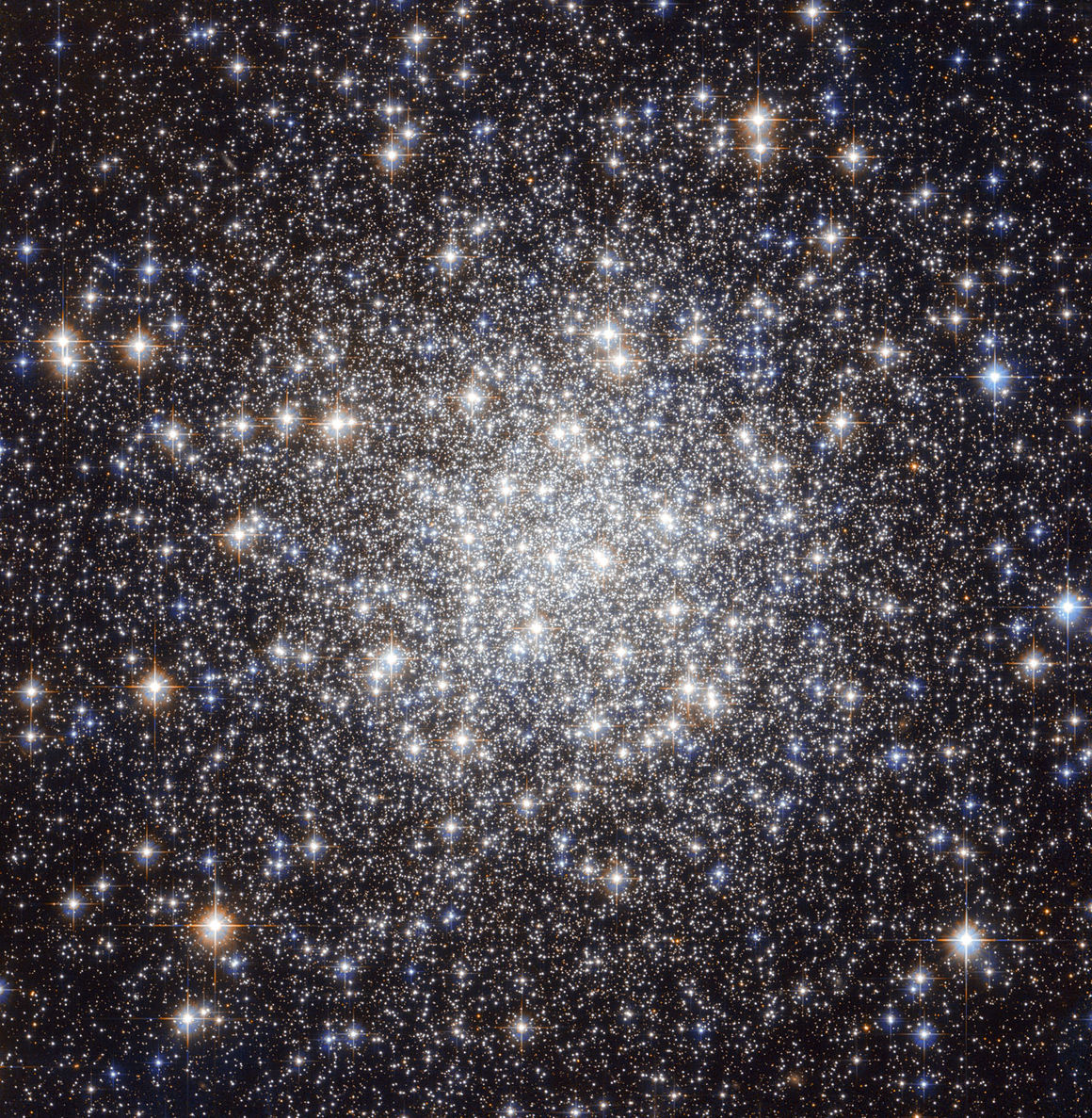 Messier 56,  NGC 6779, M56, Kúluþyrping, Harpan