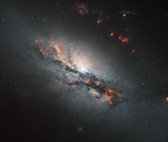 NGC 2146, hrinuvetrarbraut, gíraffinn, bjálkavetrarbraut