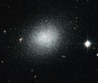 Dvergvetrarbraut, M81 hópurinn, UGC 5497