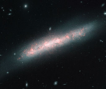 NGC 4700, Meyjan, Þyrilvetrarbraut, Bjálkaþyrilvetrarbraut