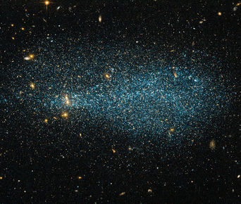 Dvergvetrarbrautin ESO 540-31 í stjörnumerkinu Hvalnum