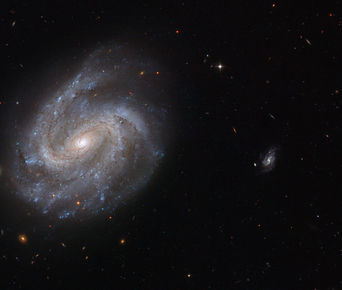 Bjálkaþyrilvetrarbrautin NGC 201 í stjörnumerkinu Hvalnum