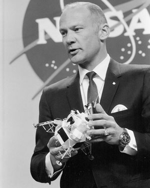 buzz_aldrin_bladamannafundur