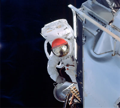 rusty_schweickart_apollo_9_geimganga