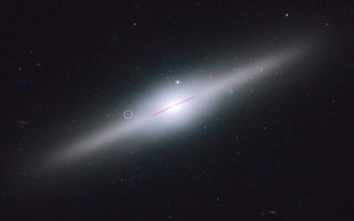 ESO 243-49, svarthol, dvergvetrarbraut