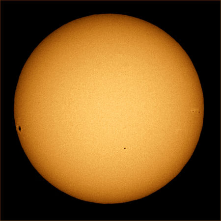 Mercury_transit_2 Merkúríus gengur fyrir sólu 8. nóvember 2006. Mynd: Wikimedia Commons