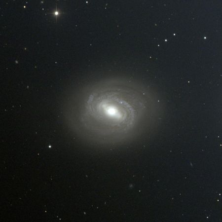 Messier 58, bjálkaþyrilþoka, Meyjan