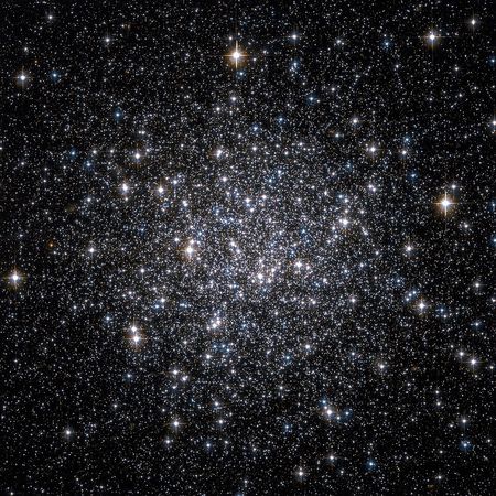 Messier 68, kúluþyrping, Vatnaskrímslið