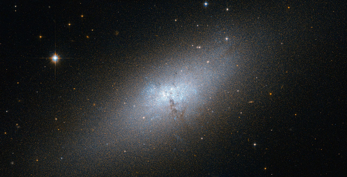 NGC 5253, dvergvetrarbraut, óregluleg vetrarbraut, mannfákurinn