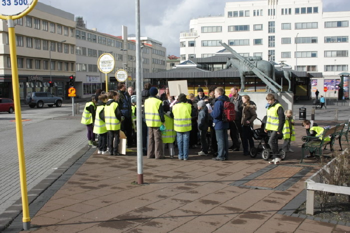 Áttunda reikistjarnan, Neptúnus, lenti við Hlemm