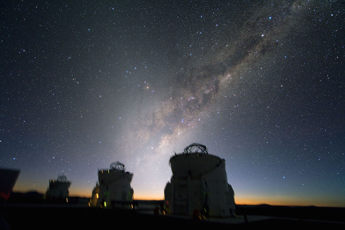 Vetrarbrautin, Paranal-stjörnustöðin, Very Large Telescope