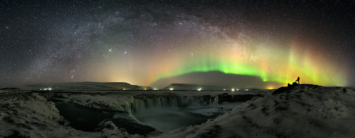 Goðafoss, vetrarbrautin og norðurljós