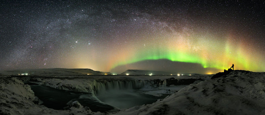 Goðafoss, vetrarbrautin og norðurljós