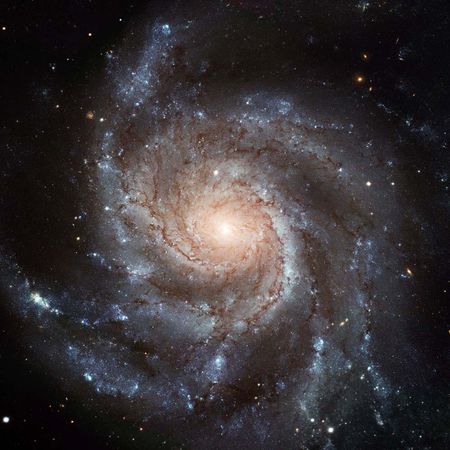 Vetrarbraut, M101, Hubblessjónaukinn